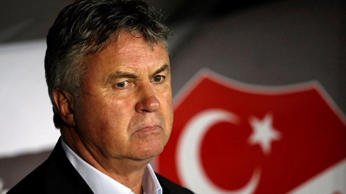 Guus Hiddink emekliye ayrldn aklad