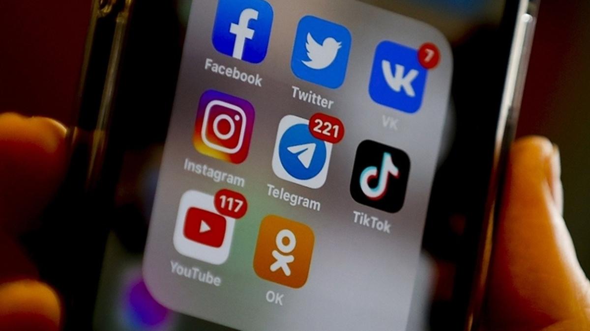 Rusya'dan sosyal medya şirketlerine 35 milyon ruble para cezası