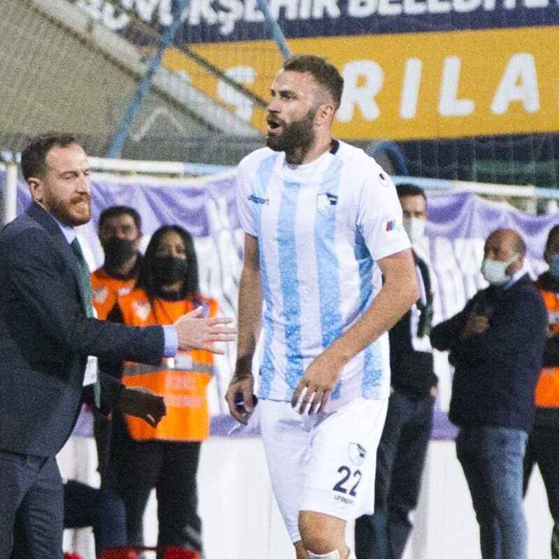 Hakeme hakaretler eden Mustafa Yumlu'ya 4 ma ceza