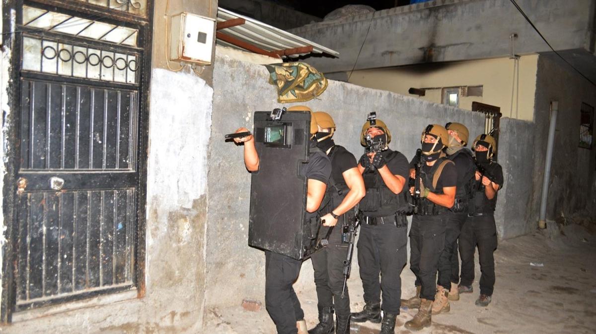 Adana ve stanbul'da DEA operasyonu: 14 gzalt karar