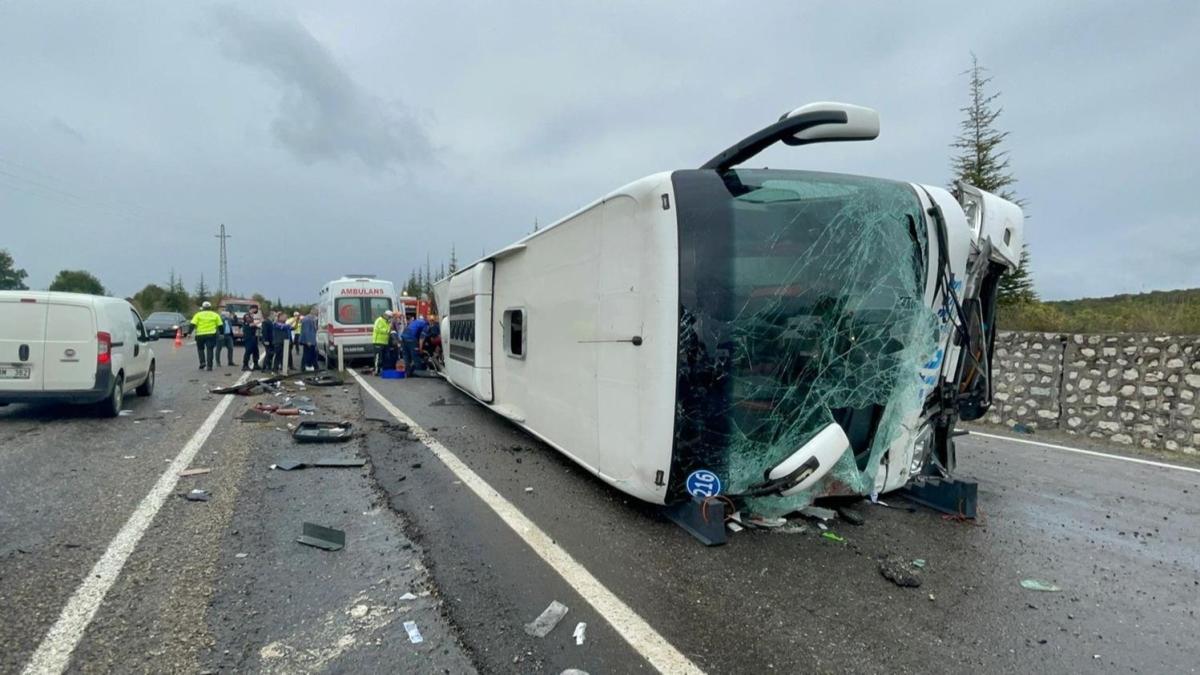 Zonguldak'ta yolcu otobs kaza yapt: l ve yarallar var