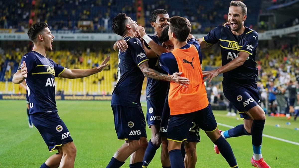 Fenerbahe ampiyon olduu sezonu yakalad