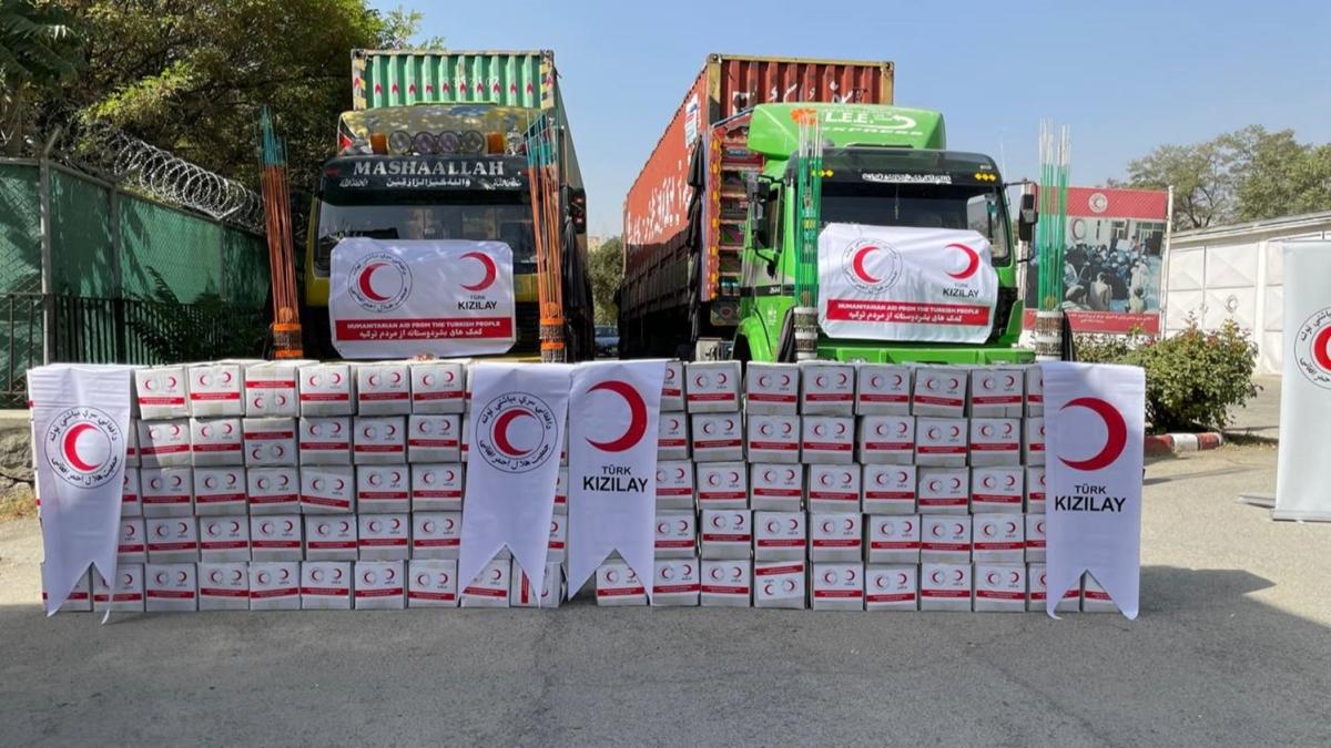 Türkiye'den Afganistan'a 33 ton gıda yardımı