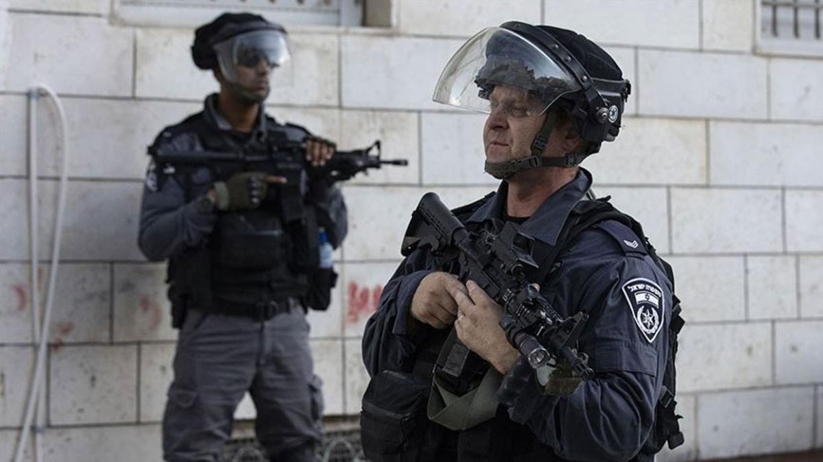 srail polisi Mevlid-i Nebi kutlamalarna mdahale etti: 17 yaral