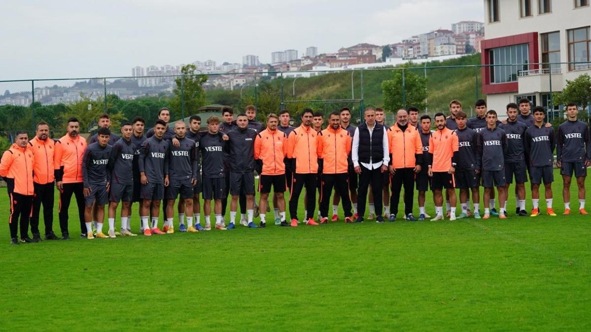 Kritik maç öncesi Abdullah Avcı'dan U19 takımına ziyaret