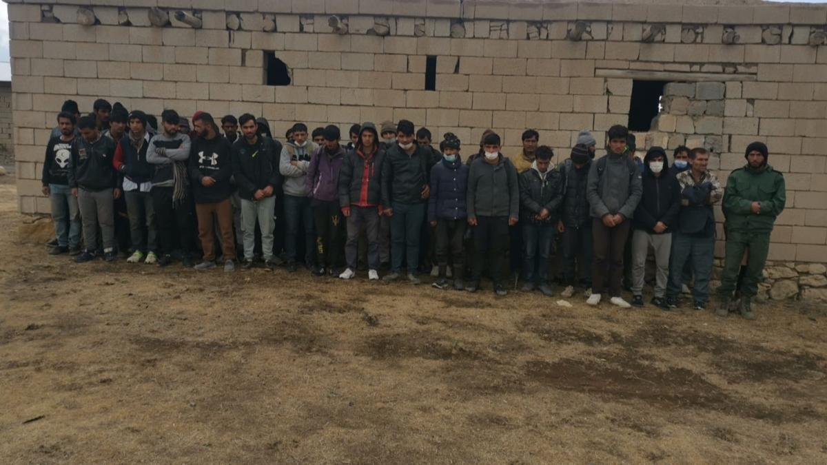 Van'da 164 Afganistanl dzensiz gmen yakaland