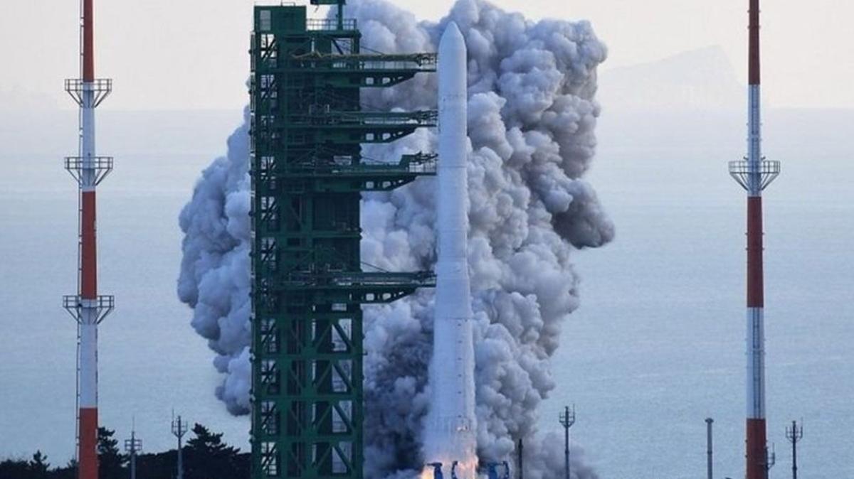 Güney Kore, uzaya roket yollayabilen 7. ülke oldu