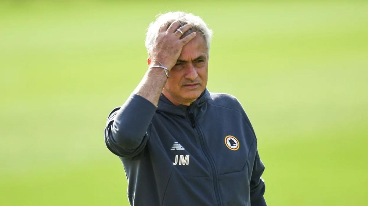 Jose+Mourinho%E2%80%99dan+oyuncular%C4%B1na:+Hepsi+kalitesiz