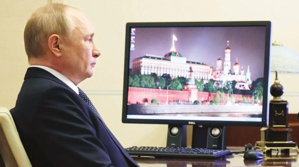 Rusya Devlet Başkanı Putin: Avrupa'da ABD füzesi Rusya'yı tehdit eder