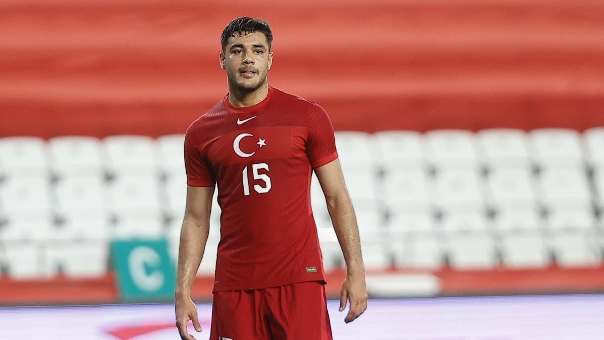 Ozan Kabak, milli takım aday kadrosundan çıkarıldı