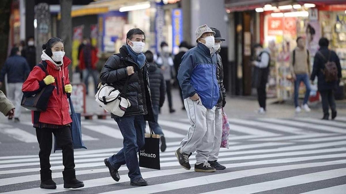 Japonya'da son 15 aydr ilk kez koronavirsten len olmad