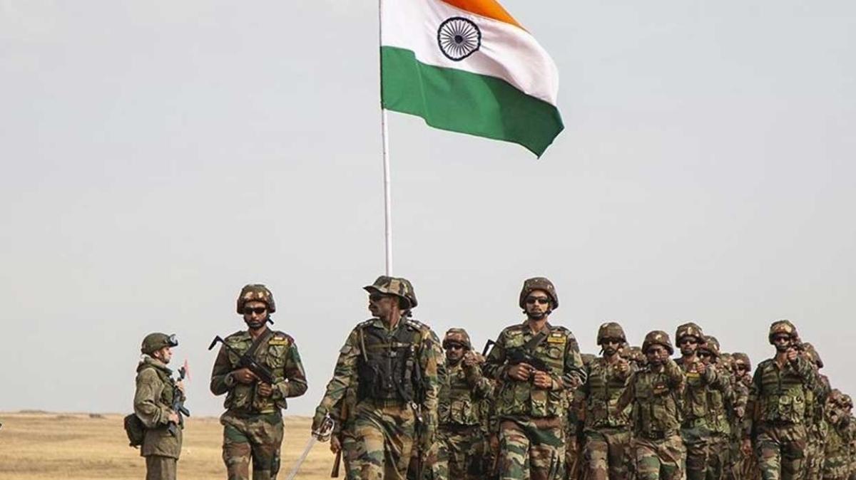 Hindistan, ihtilafl blgece asker yyor