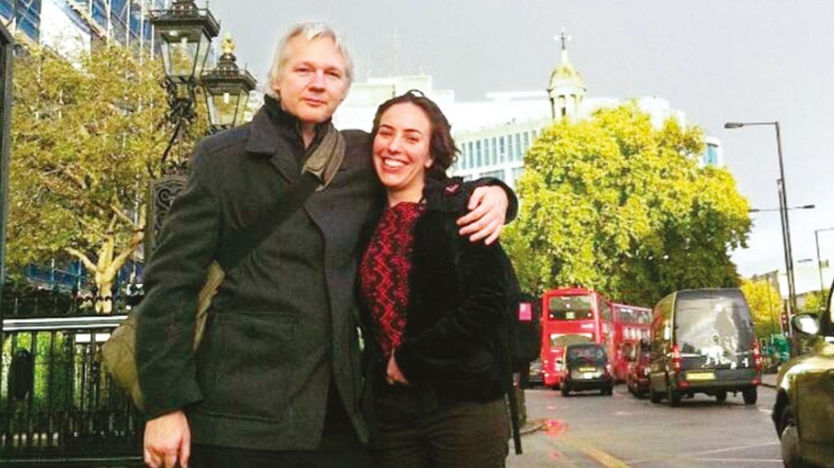 WikiLeaks'in kurucusu Julian Assange ve sevgilisi cezaevinde evleniyor