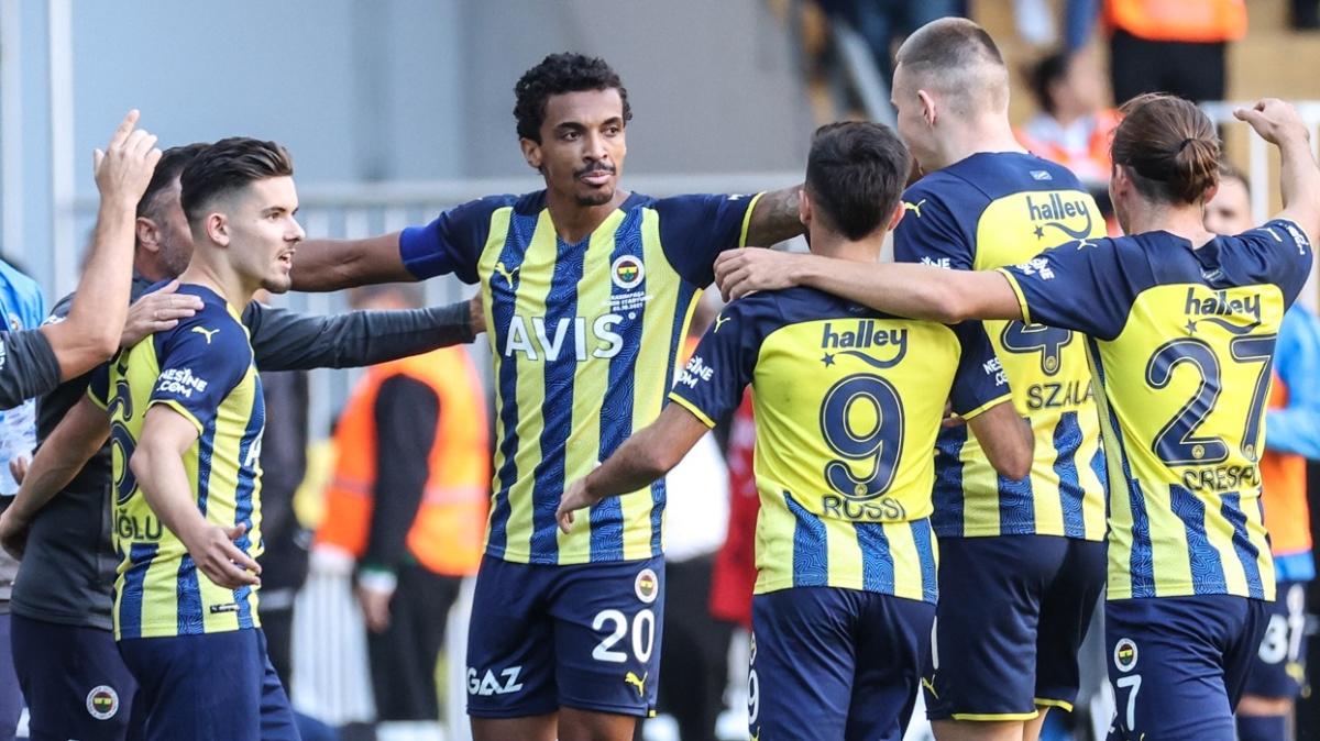 Fenerbahçe'de Galatasaray maçı öncesi 4 yıldız geri dönüyor