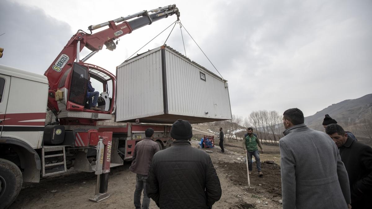 Erzurum'daki depremzedelere konteyner ulaştırıldı