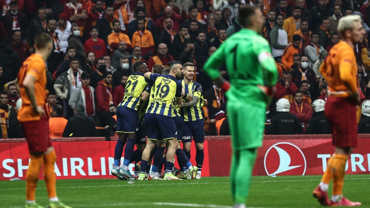 Galatasaray'a öne geçmek yaramıyor