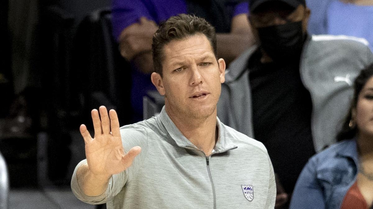 Luke+Walton+kovuldu