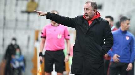 Be�ikta�'ta ortal�k fena kar��t�! Sergen Yal��n gidiyor...