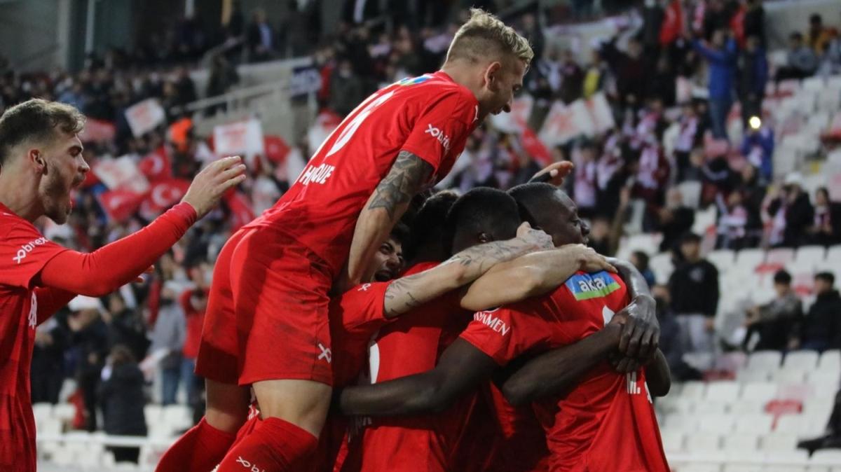 Yiğidolar acımadı! Maç sonucu: Demir Grup Sivasspor-Atakaş Hatayspor: 4-0