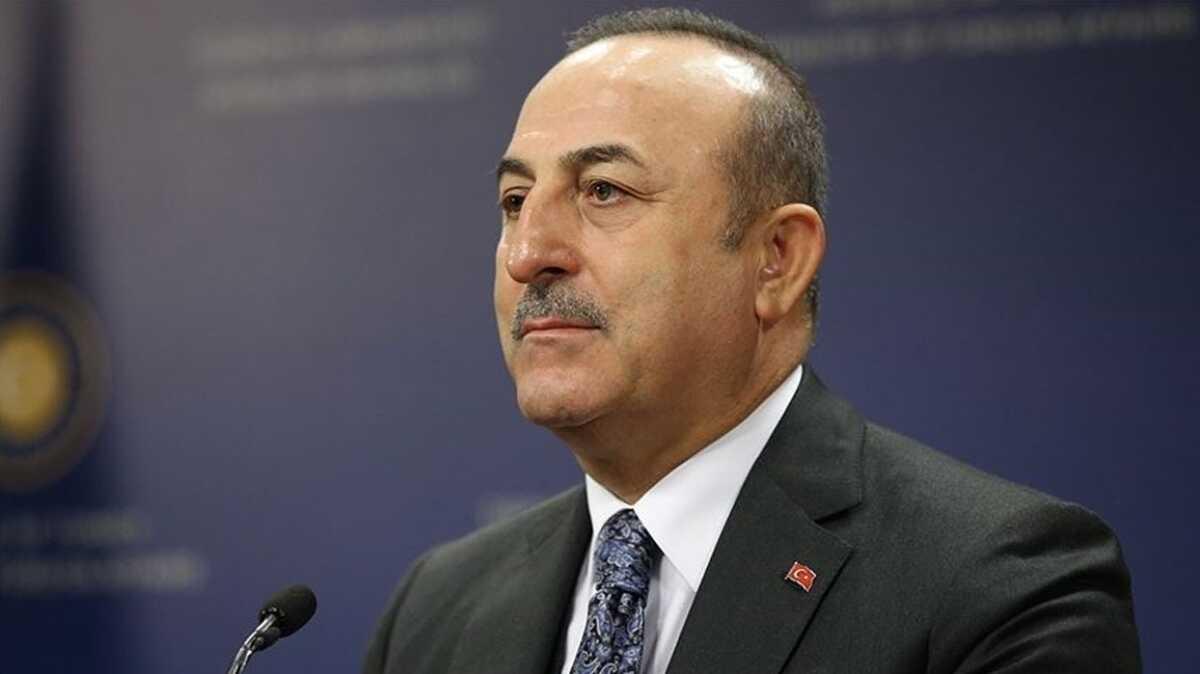 Bakan avuolu'ndan Letonya'da kritik temas
