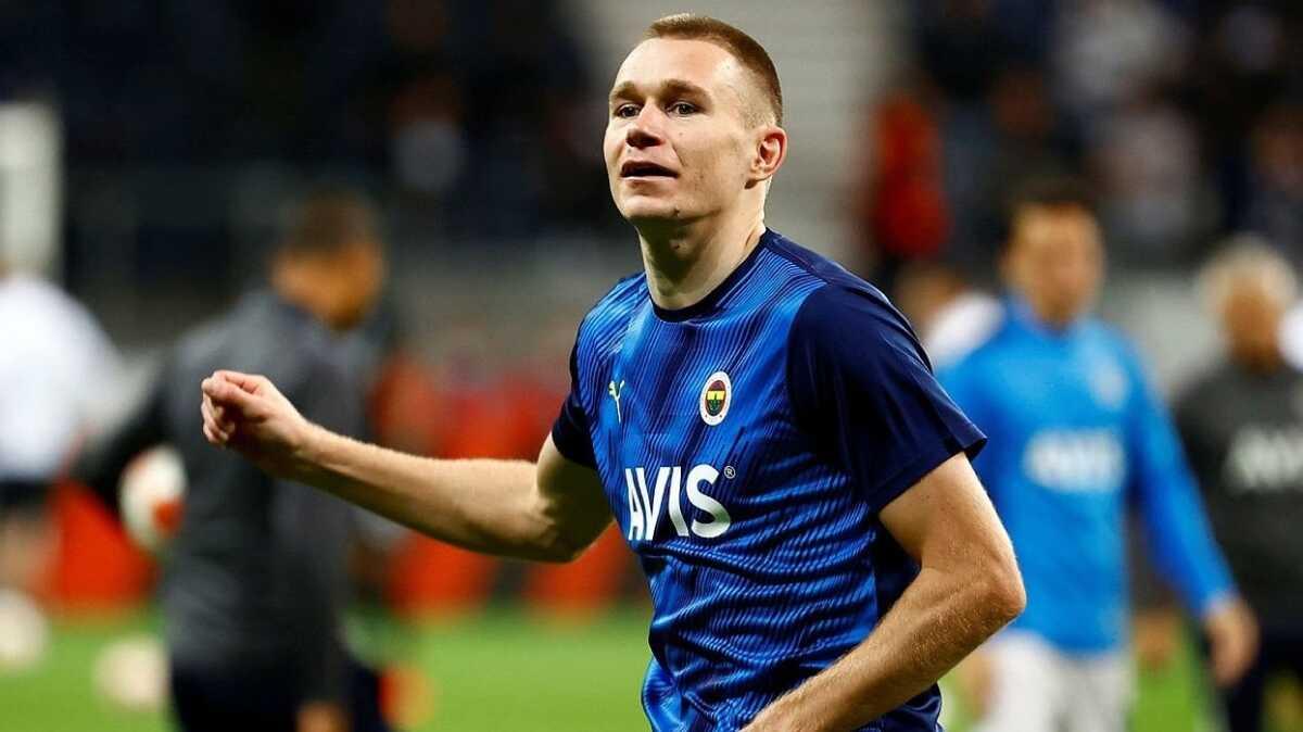 Fenerbahe'de Szalai'nin neden yedek kald belli oldu