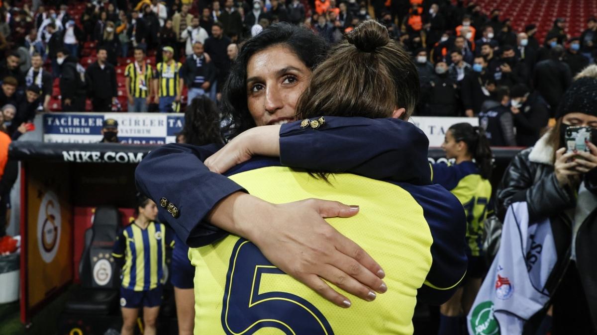 Nihan Su: Galatasaray camiasını seviyoruz