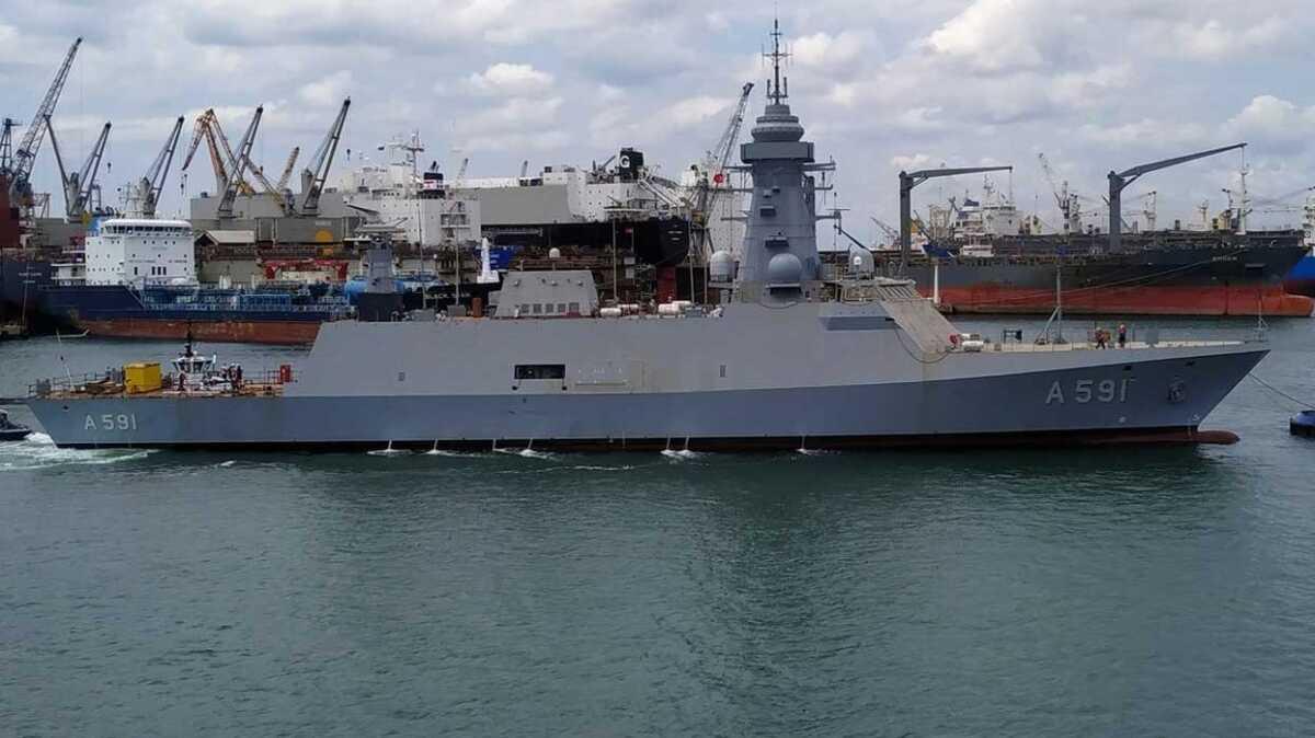 TCG Ufuk istihbarat gemi fotoraflar resimleri