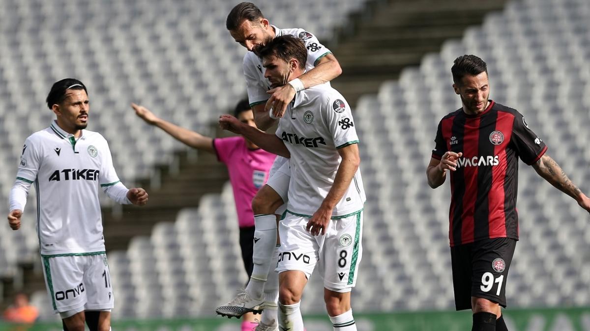 Konyaspor 1-0 geri düştüğü maçta deplasmanda Fatih Karagümrük'ü 4-1'le geçti