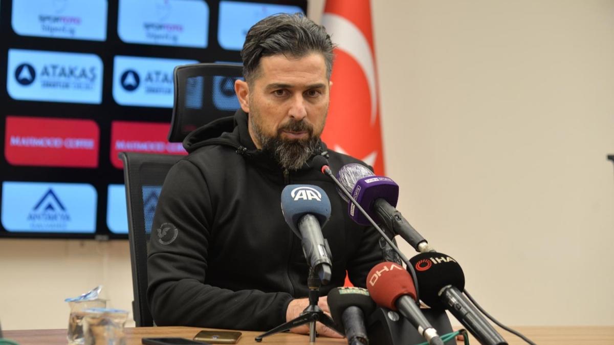 Konyaspor Teknik Direktr lhan Palut'tan transfer aklamas