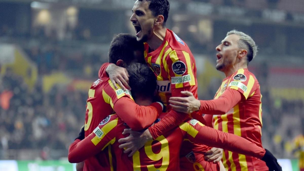 23 dakikada fişi çektiler! Maç sonucu: Yukatel Kayserispor-Demir Grup Sivasspor: 3-0