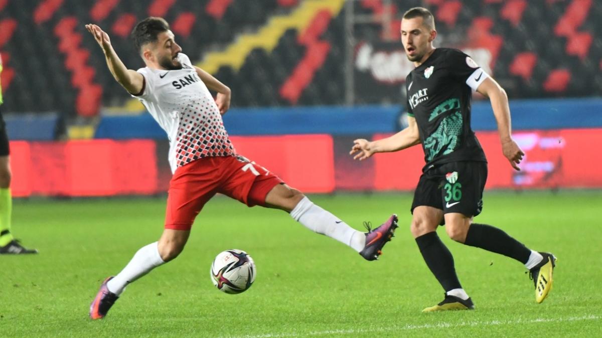 Nefesleri kesen maçta Gaziantep FK, Bursaspor'u saf dışı bıraktı