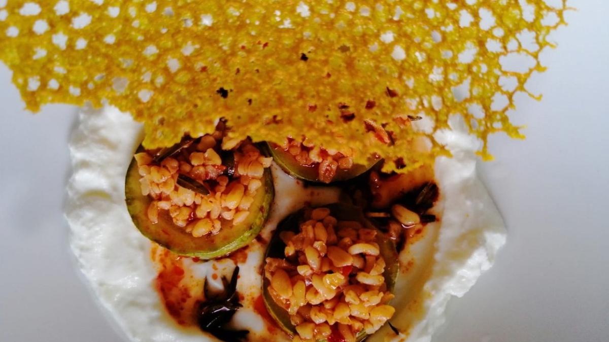 Günün menüsüne nefis lezzet: Bulgurlu kabak yemeği