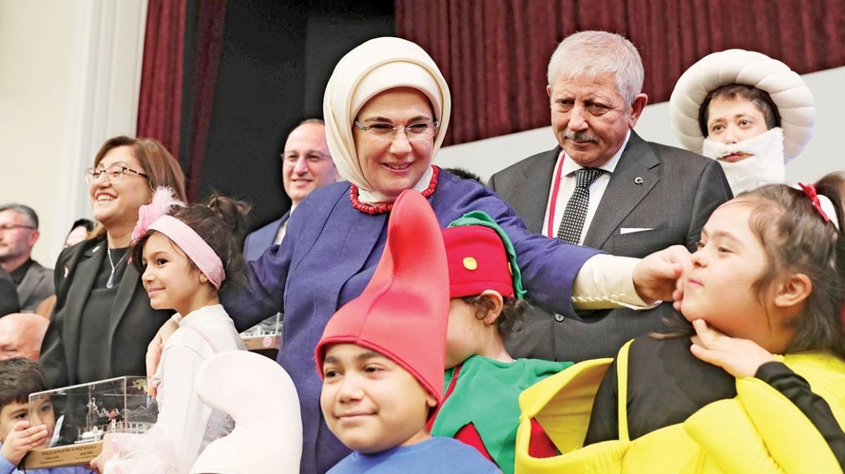 Emine Erdoğan: 2030 için hedefimiz engelsiz bir Türkiye