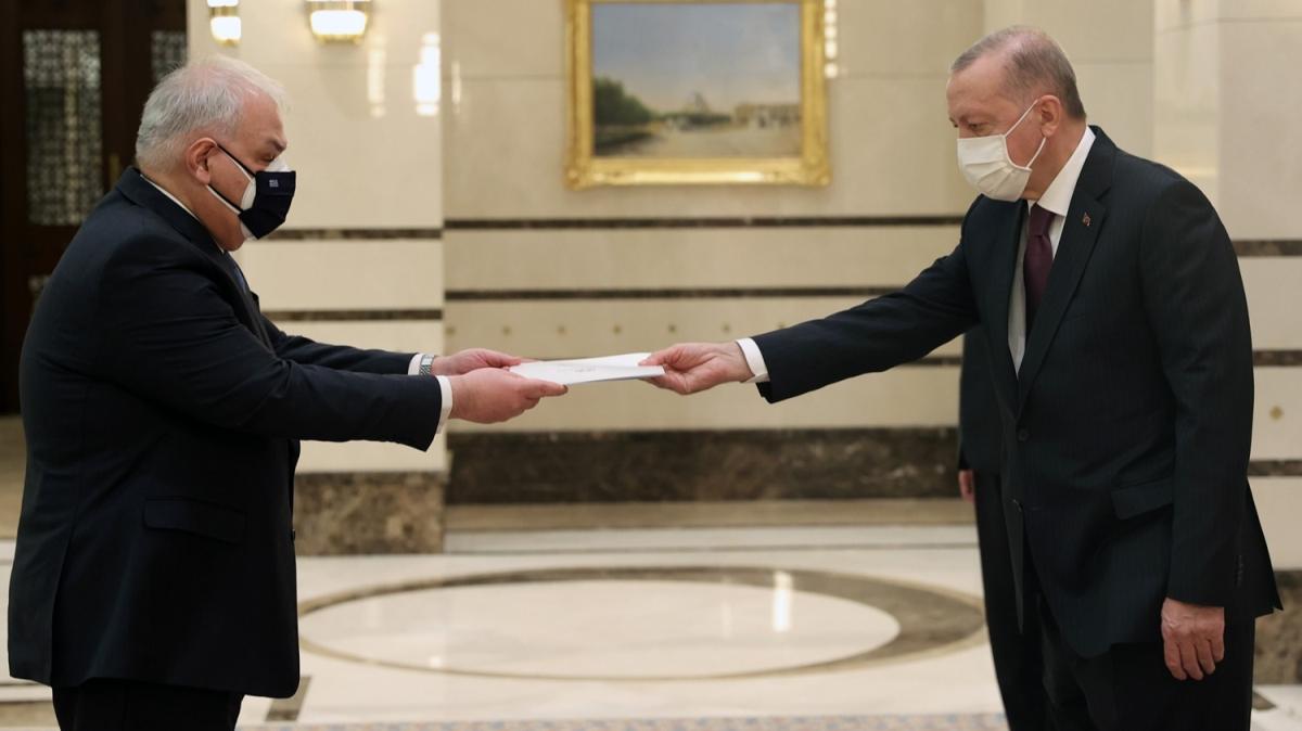 Yunanistan Büyükelçisi Lazaris, Başkan Erdoğan'a güven mektubu sundu