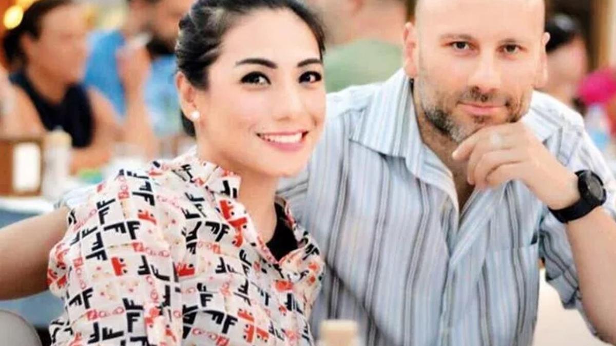 Deniz Gökçer'in oğlu Cem Cüneyd Perk'in evliliğinde mutsuz son... Endonezyalı şarkıcı Siti Rahmawati İdham'la boşandı!