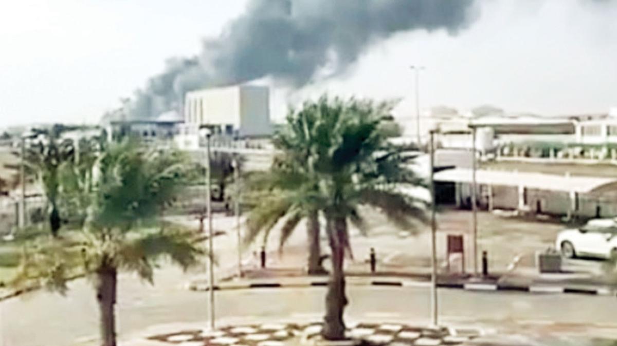 Husiler Abu Dabi'yi vurdu! Petrol tankerine SİHA saldırısı