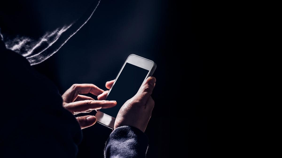 Bu uygulama telefonunuzda yklyse hemen silin! Casus yazlm tespit edildi