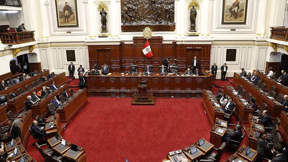 Peru'da istifa krizi! Hkmet yeniden kuruluyor