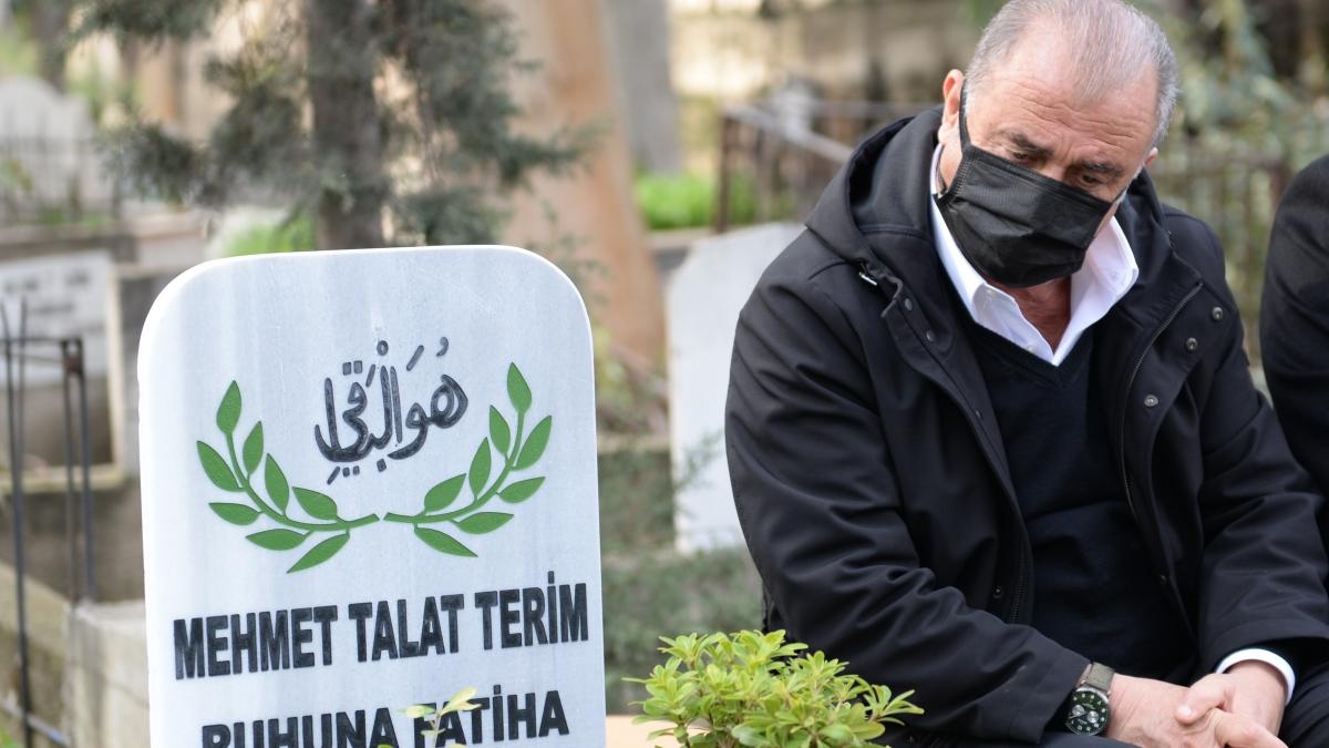 Fatih Terim, babasnn mezarn ziyaret etti