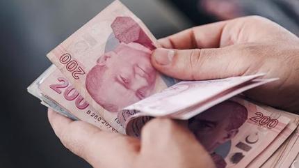 Beklenen haber geldi! Maa�lar ocak fark� ile hesaplara yat�yor...