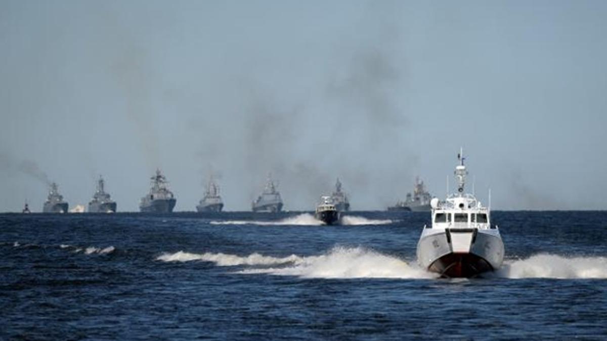 Sava gemileri tatbikat iin Karadeniz'e gnderildi