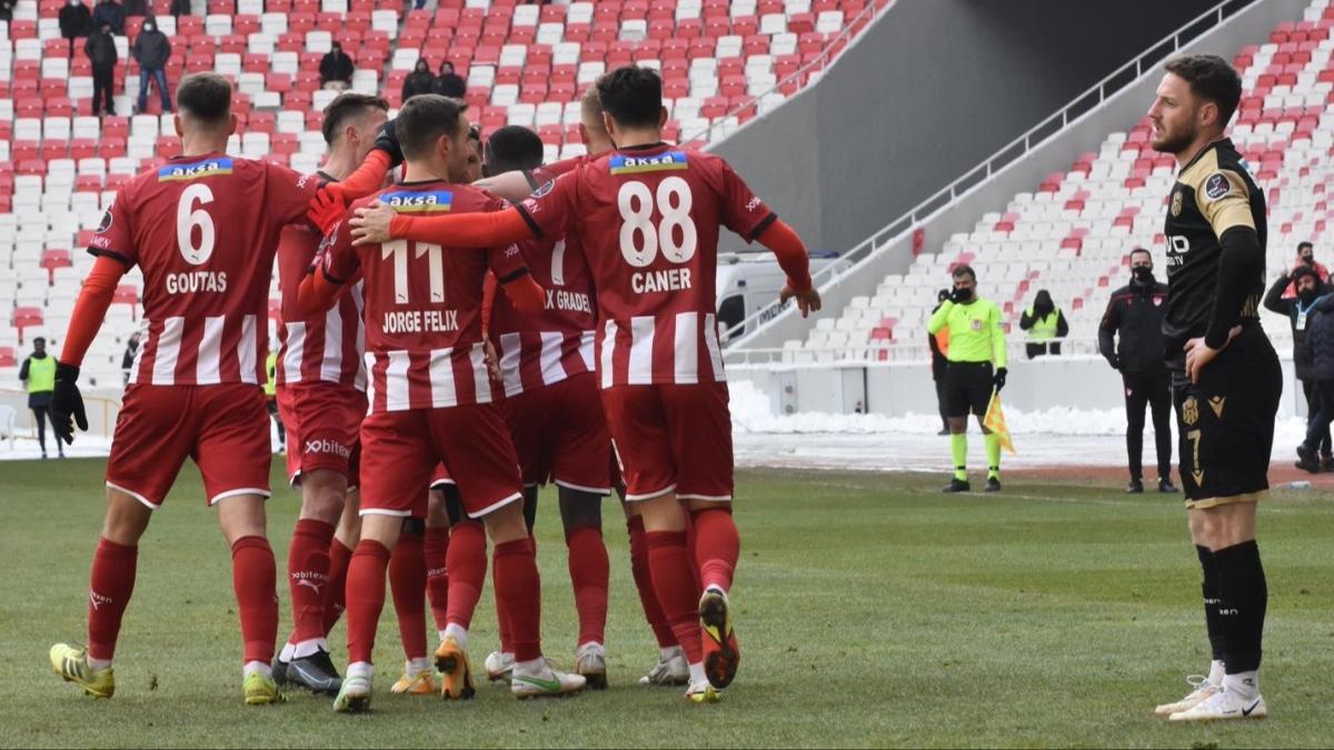 Sivasspor galibiyeti hatrlad, Yeni Malatyaspor'un k devam etti
