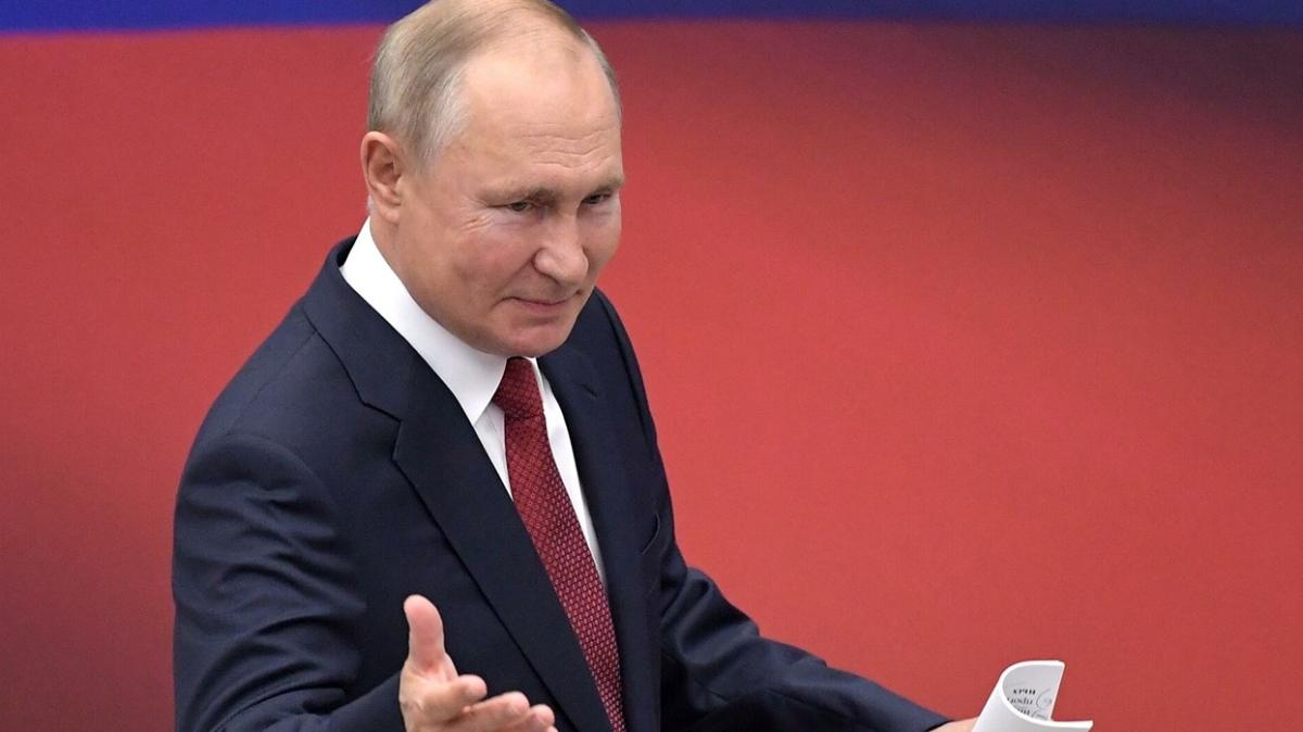 Putin'den Katar Emiri'ne mektup: Ortak neme sahip konulara deinildi