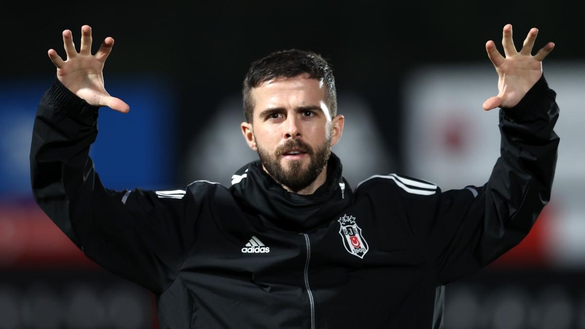 Miralem Pjanic akland