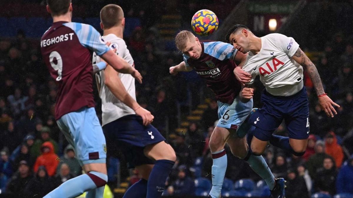 Tottenham'n k sryor! Son darbe Burnley'den