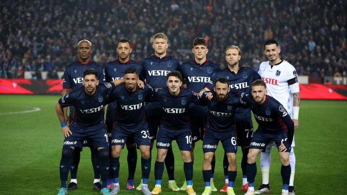 F%C4%B1rt%C4%B1na+ikinci+yar%C4%B1+bir+ba%C5%9Fka+esti...+Trabzonspor%E2%80%99dan+%C5%9Fampiyonluk+geri+d%C3%B6n%C3%BC%C5%9F%C3%BC%21;