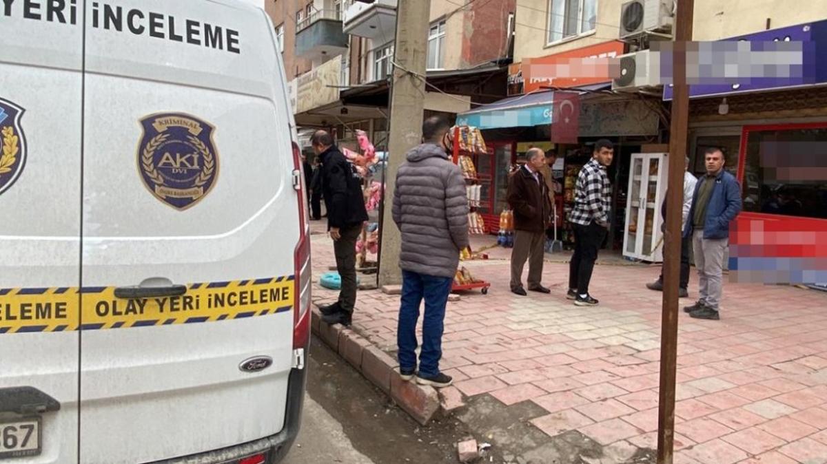 Elaz'da bir ahs, nce kuzenini ardndan kuzenine yardm eden bakkal baklad