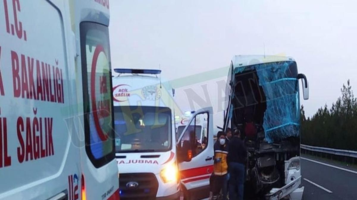 anlurfa'da yolcu otobsyle trn arpmas sonucu 10 kii yaraland