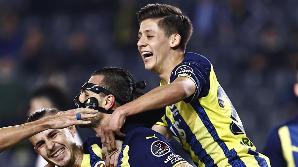 Bitti bu i! Arda Gler ile anlama saland, Fenerbaheliler derin bir oh ekti