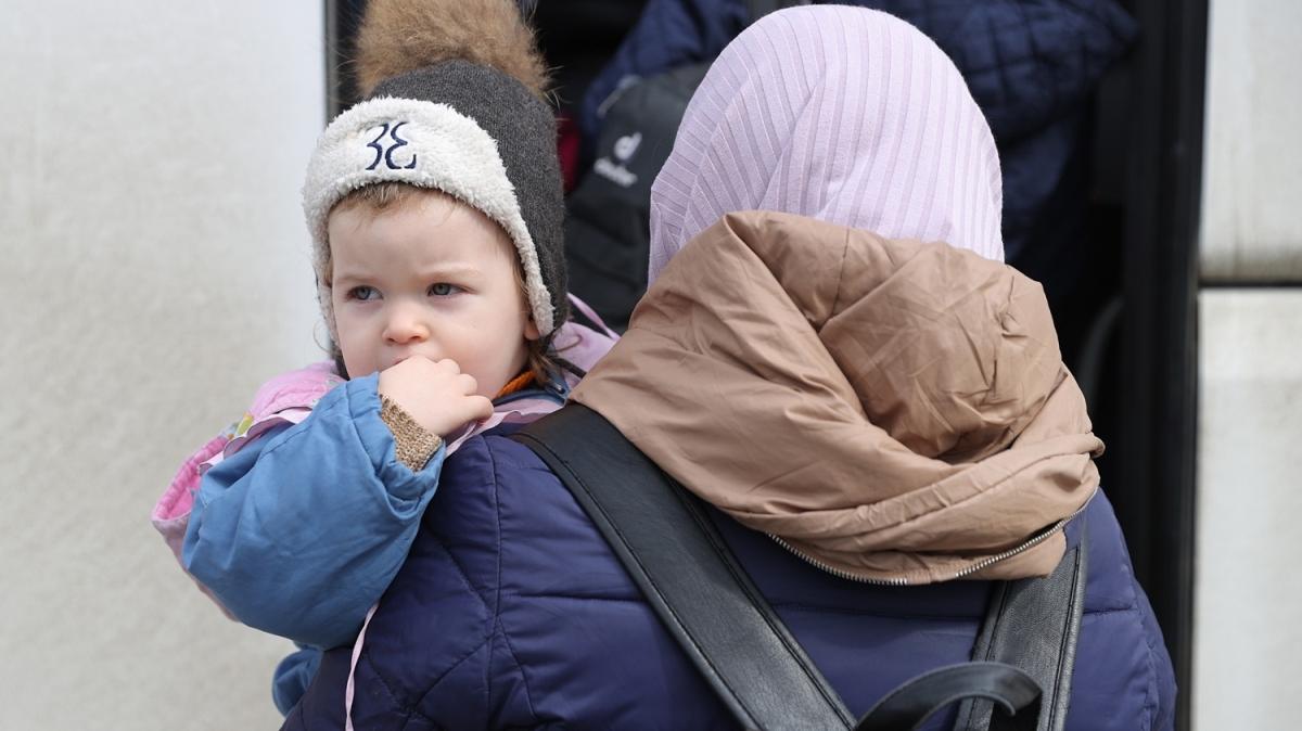 Ukrayna'dan tahliyeler sryor: 47 Krm Tatar Trk daha Trkiye'ye getirildi